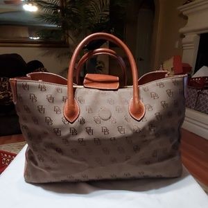 Dooney &Bourke tote